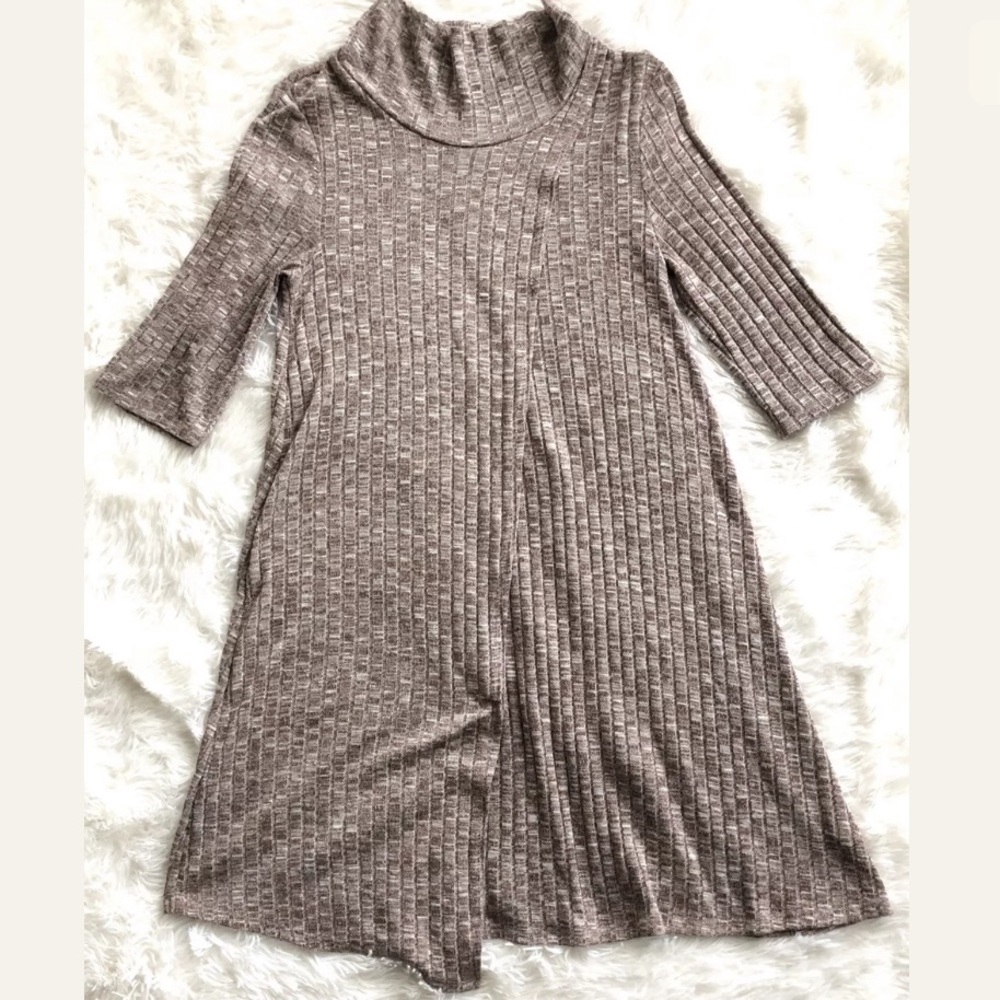 Jun & Ivy Brown & White Lightweight Sweater Dress